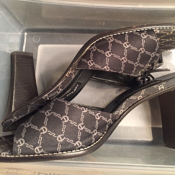 Etienne Aigner beautiful high heel sandals - Picture 2 of 6